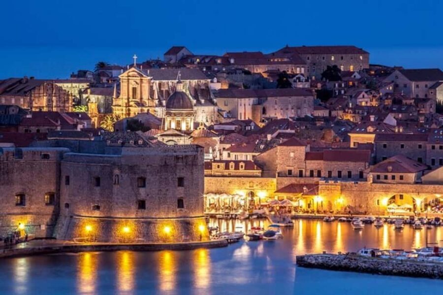 Dubrovnik : Must-See Private Walking Tour With A Guide - Old Town Through Key Landmarks: Palaces, Sponza, and Franciscan Views