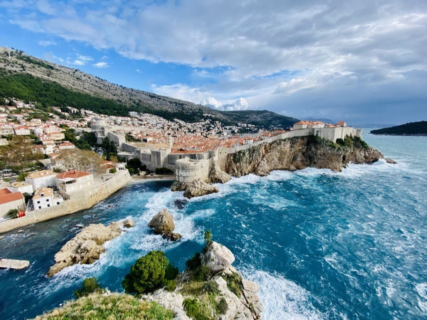 Dubrovnik: Old Town & City Walls Private Walking Tour - Walls Walk: 2 Kilometers, Up to 40 Meters High, and Why It Matters