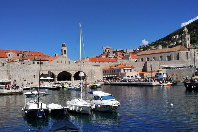 Dubrovnik Old Town: Small-Group Walking Tour With A Local - Finishing near Pile Gate: the Republic’s end and your next wander