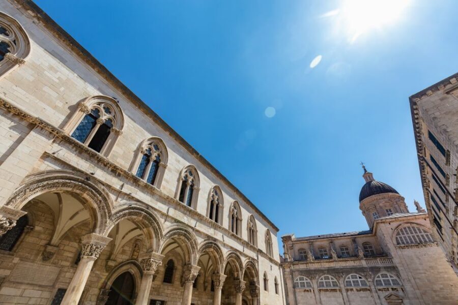 Dubrovnik: Old Town Walking Tour - Listening Comfort: Headsets, Noise, and a Clear Route
