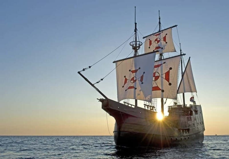 Dubrovnik: Panoramic Sunset Cruise on Karaka Ship - Dubrovnik from the water: walls, fortresses, and the sunset switch