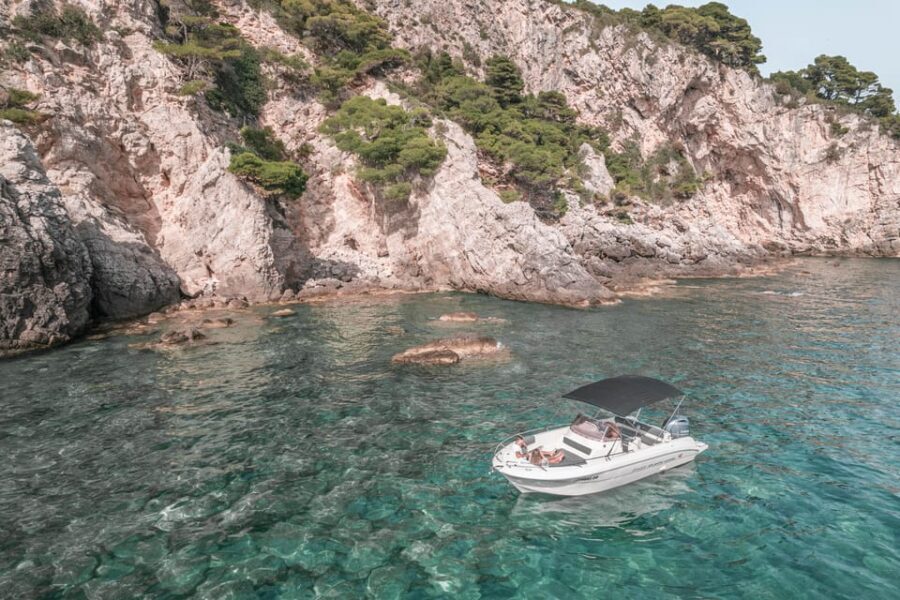Dubrovnik: Private Boat Island Tour - What’s on board: drinks, masks, towels, speakers, and comfort details