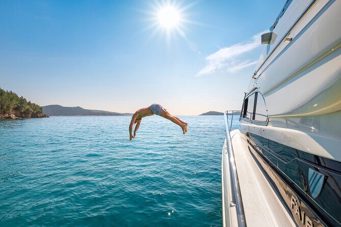 Dubrovnik: Private Boat Tours to Elaphite Islands - Šunj Beach on Lopud: pine shade, white sand, clear water