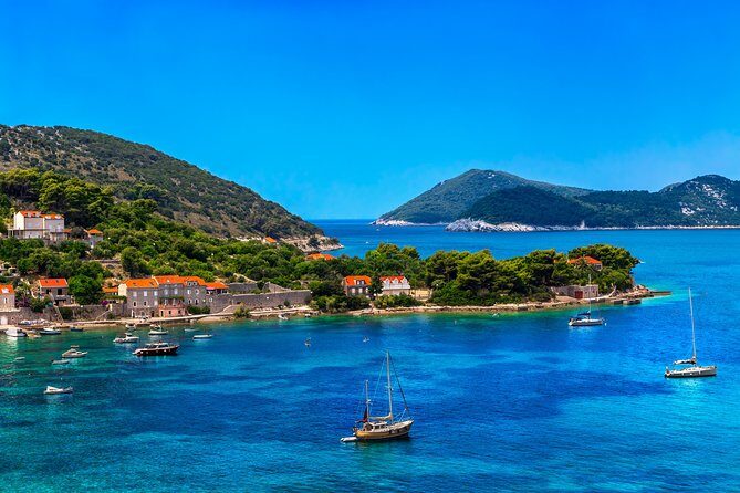 Dubrovnik: Private Boat Tours to Elaphite Islands - Snorkeling, caves, and water toys: what’s included and what to bring