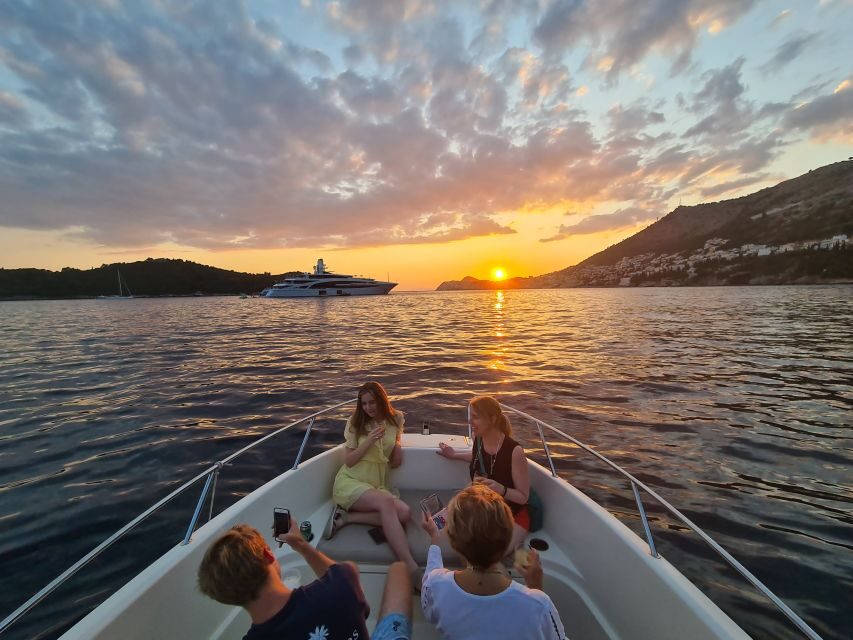 Dubrovnik Private Speedboat Tour to Elaphite Islands - Getting to the dock: Old Town Port meets Grudska ul. 1a