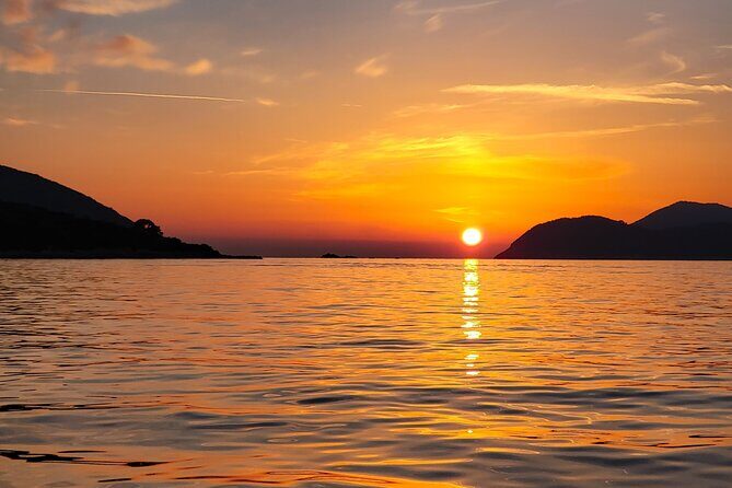 Dubrovnik Romantic Sunset Boat Tour - Views You Get Along the Way: Coastline and the Elaphite Islands