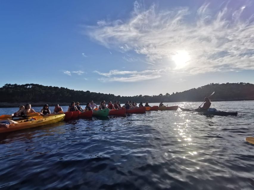 Dubrovnik: Sea Kayaking Tour - Circling Lokrum without landing: still worth it