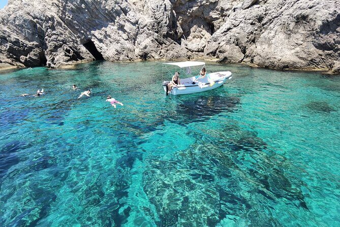 Dubrovnik Self-Drive Boat Rental for up to 6 People - Freedom to steer: what self-drive really means in Dubrovnik