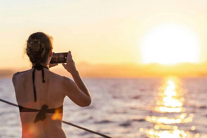 Dubrovnik Sunset Catamaran Cruise with drinks - Snacks, Drinks, and Wine: What Included Refreshment Means