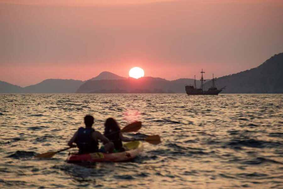 Dubrovnik: Sunset Kayaking and Snorkeling Tour - Key things that make this Dubrovnik sunset kayak special