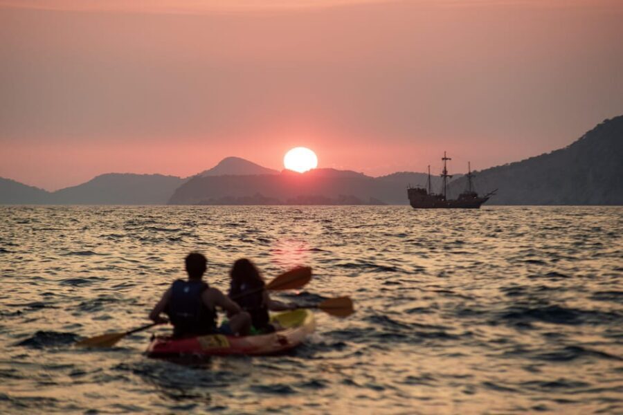 Dubrovnik: Sunset Kayaking and Snorkeling Tour - Safety and limits: who this is (and isn’t) for