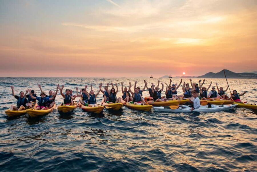 Dubrovnik: Sunset Kayaking and Snorkeling Tour - Choosing the 2-hour Lokrum paddle or the 3-hour full loop