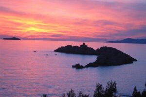Dubrovnik Sunset Private Boat Experience - Cruising Along Dubrovnik’s Walls Seaside: Best Views, Fast