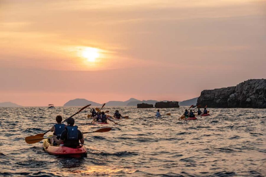 Dubrovnik: Sunset Sea Kayaking Tour - Why Sunset Sea Kayaking Works So Well Here
