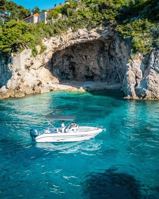 Dubrovnik: Sunset tour - Champagne, Snacks, and Picking Your Drink