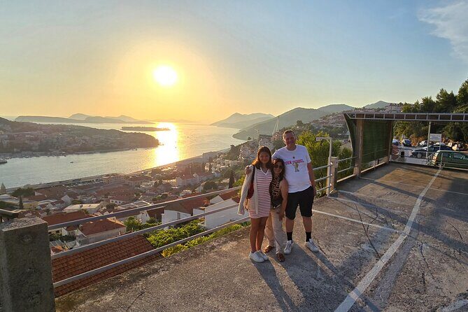 Dubrovnik Sunset Tour with Scenic Views and Local Wine - Mount Srd Finale: Illuminated Old City From Above