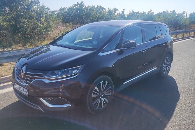 Dubrovnik to Split Private transfer up to 8 pax (Door to Door any location) - Comfort and tech on board: Wi‑Fi plus air-conditioning that you feel