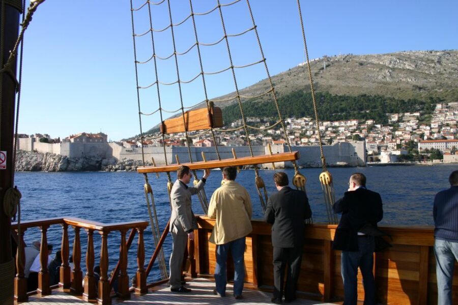 Dubrovnik walking tour and cruise on Karaka ship - Should you book the Karaka ship and Old Town walk?