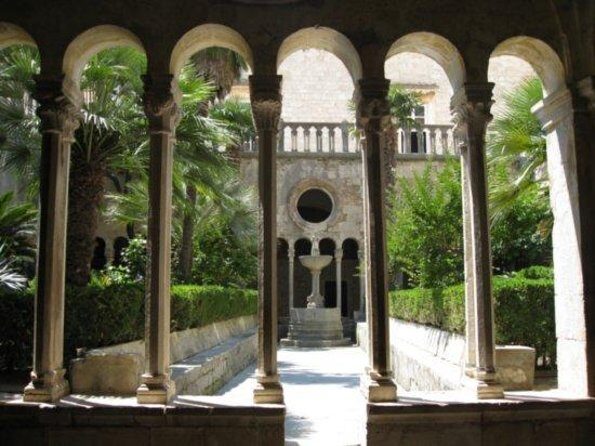 Dubrovnik Walking Tour - Starting at Pile Gate: the tour’s simple rhythm