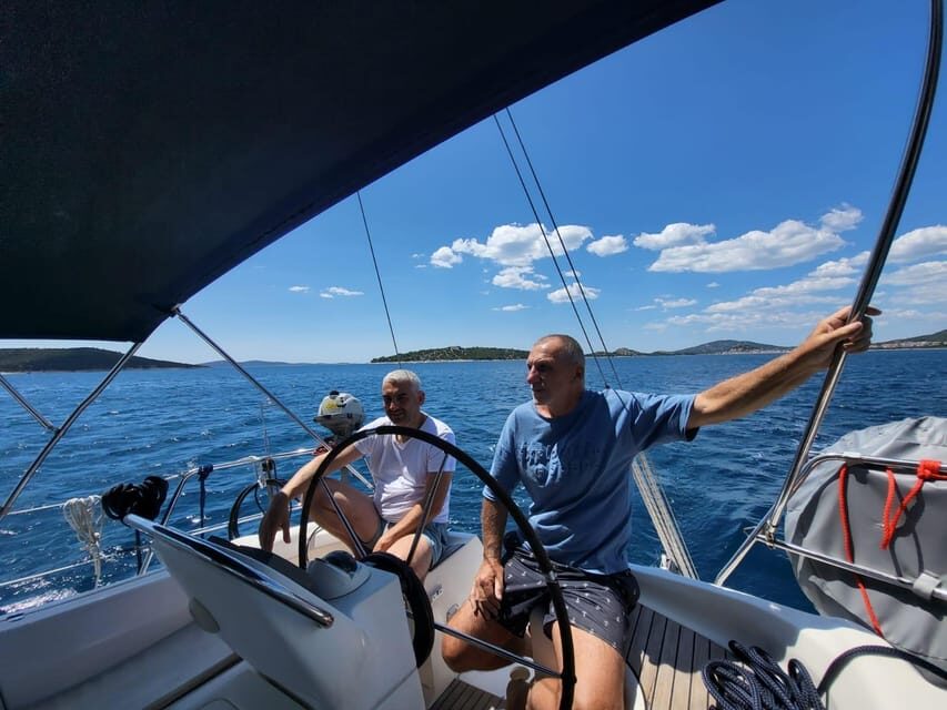Dubrovnik yacht cruise - Private tour to Elafity & Blue cave - Sunj Beach on the Elaphiti Side: The Water-Toy Stop