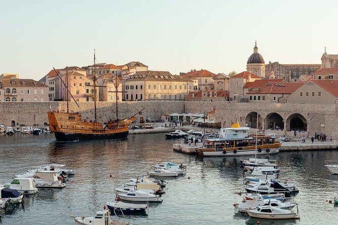 Dubrovnik's History with a Local: the Homeland War Stories Private Tour - Luza Square: Trying to Imagine Over 5,000 Grenades