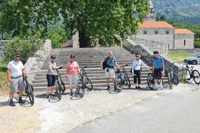 E-Bike Tour + Gourmet Snack + Wine Tasting (Small Group) - Guide style: Mislav and Damir set the tone