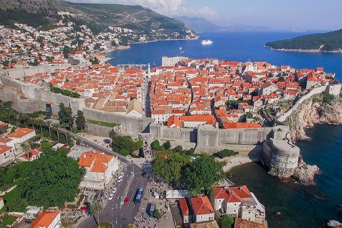 Early Bird Dubrovnik History Tour – 7:30 Start - The history moments that stick: walls, sea power, and the 1990s war