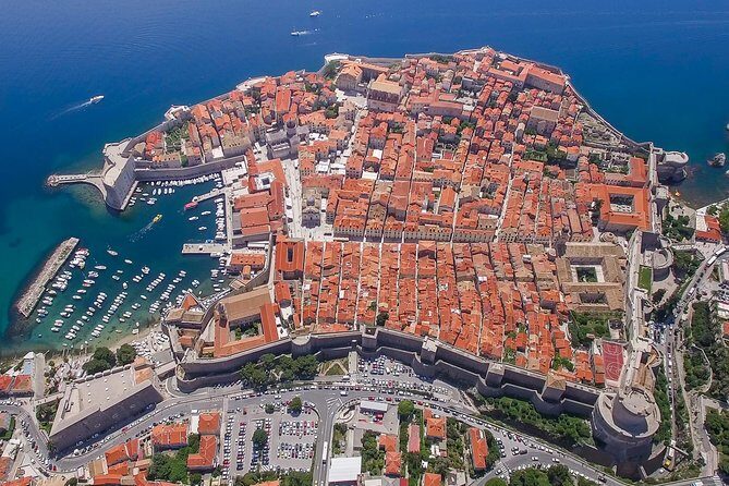 Early Bird Dubrovnik History Tour – 7:30 Start - Group size and guide style: why small feels better here