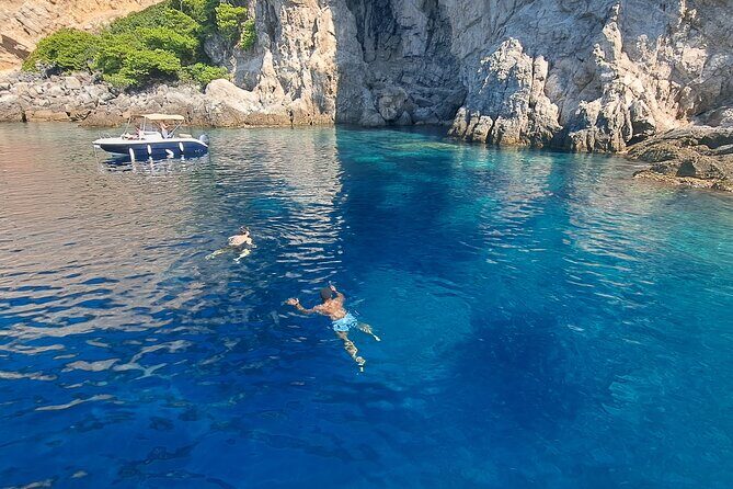 Elafiti Islands Private Luxury 4-Hour Speedboat Tour - Snorkel gear, life jackets, and the skipper personality effect