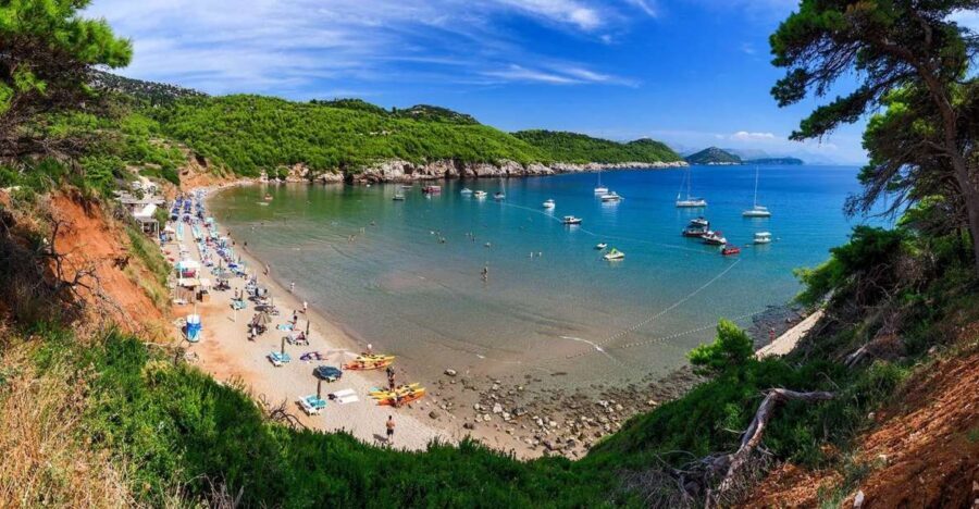 Elaphite Islands Cruise and Blue Cave Snorkeling Boat Tour - Elaphite Islands Cruise: A day that mixes sea time and real local food