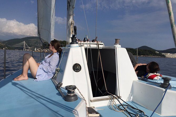 Experience full day sailing from Dubrovnik to Elaphiti islands - Getting to the boat: meeting point and the pickup cost that can save hassle