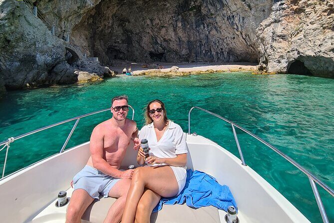 Explore Blue & Green Caves With Speedboat - Private Tour - Skipper Skill and Comfort: What the Reviews Line Up On
