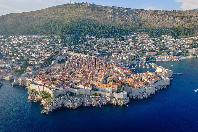 Fabulous Dubrovnik Private Walking Tour - Private Guide Style: What You Can Expect From a Professional