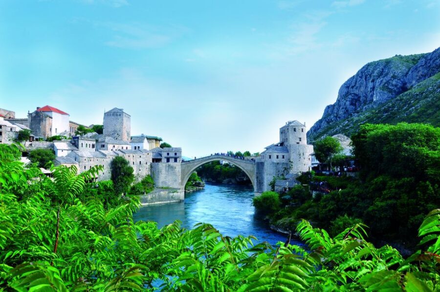 From Dubrovnik: Full-Day Trip to Mostar - Entering Mostar: Stari Most and the East-meets-West feeling