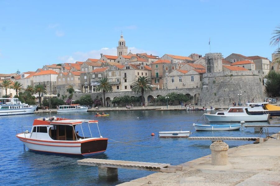 From Dubrovnik: Korcula Island Tour with Wine Tasting - Who should book this tour from Dubrovnik?