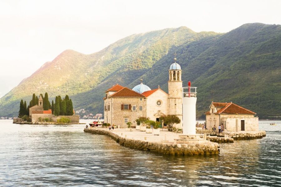 From Dubrovnik: Montenegro Day Trip - Morning Pickup and the Croatia-to-Montenegro Drive