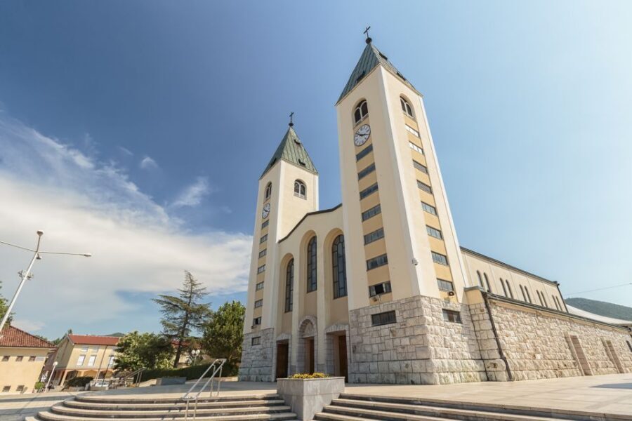 From Dubrovnik: Mostar and Medjugorje Full-Day Tour - Počitelj in 30 Minutes: Fortress Views Without the Full Commitment