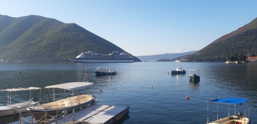 From Dubrovnik: Perast, Kotor & Budva Small-Group Day Trip - Budva at midday: narrow streets, sandy beaches, and lunch you choose