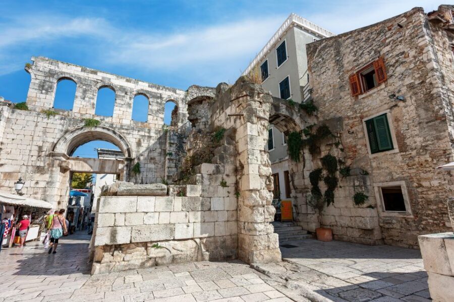 From Dubrovnik: Split Day Trip and City Tour with Transfers - Key Highlights I Think You’ll Care About