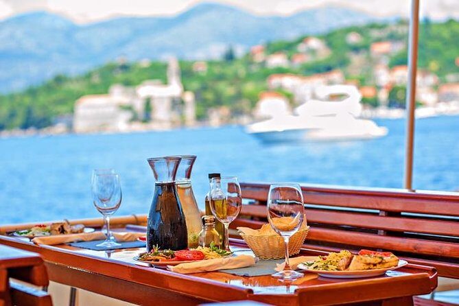 Full-Day Dubrovnik Elaphite Islands Cruise with Lunch and Drinks - Stop 3: Kolocep Island for Caves, Cliffs, and Snorkeling on Sandy Beaches