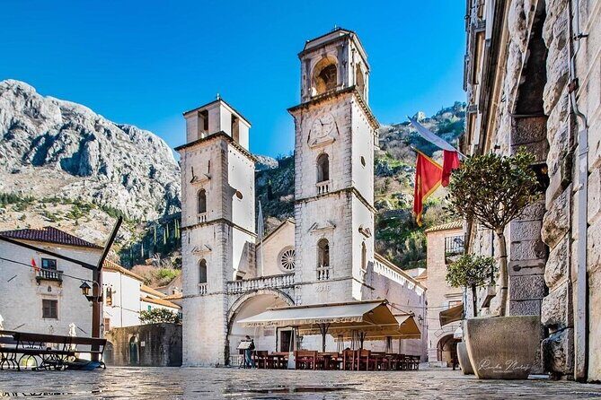 Full-Day Group Tour of Montenegro Coast from Dubrovnik - Group Day Logistics From 7:00 am: Pickup, Border Time, and End-of-Day Drop-Off