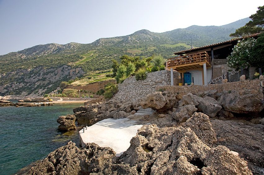 Full-Day Peljesac Wine Tour - Three wineries in one route: what to look for while tasting