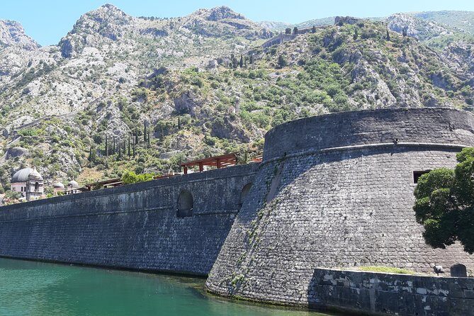 Full-Day Tour Bay of Kotor Perast Kotor and Budva small group from Dubrovnik - Perast’s waterfront charm (and the Lady of the Rocks choice)