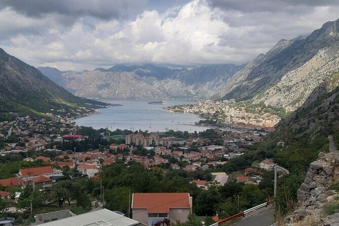 Group Montenegro Day Tour from Dubrovnik - Getting From Dubrovnik to Montenegro Without the Rental-Car Headache