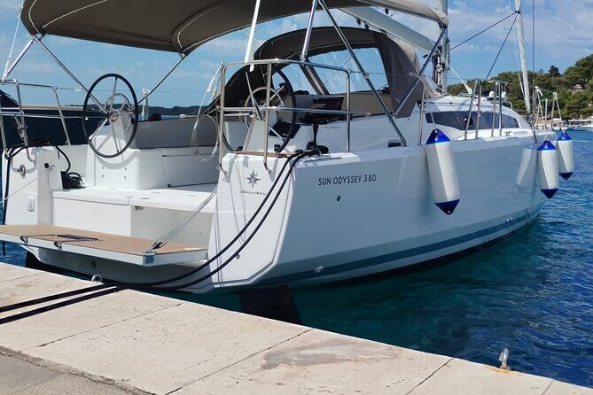 Islands Tour on Luxurious Jeanneau Sun Odyssey - Who this tour suits best (and who might want a different style)