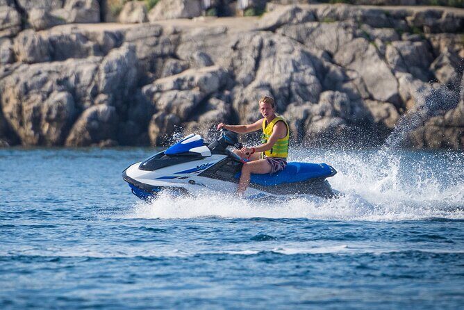 Jet Ski Rent 1h - Where you start: Masarykov put 12, then straight to the water