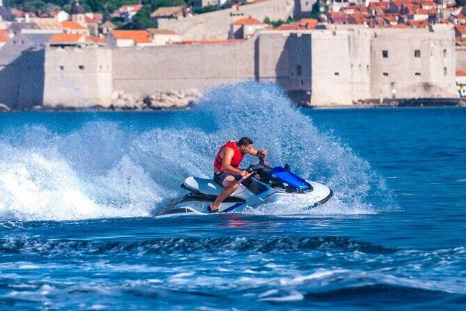 Jet Ski Rent 2h - Gear and Comfort: Dry Bags, Safety Briefing, and Wind Reality