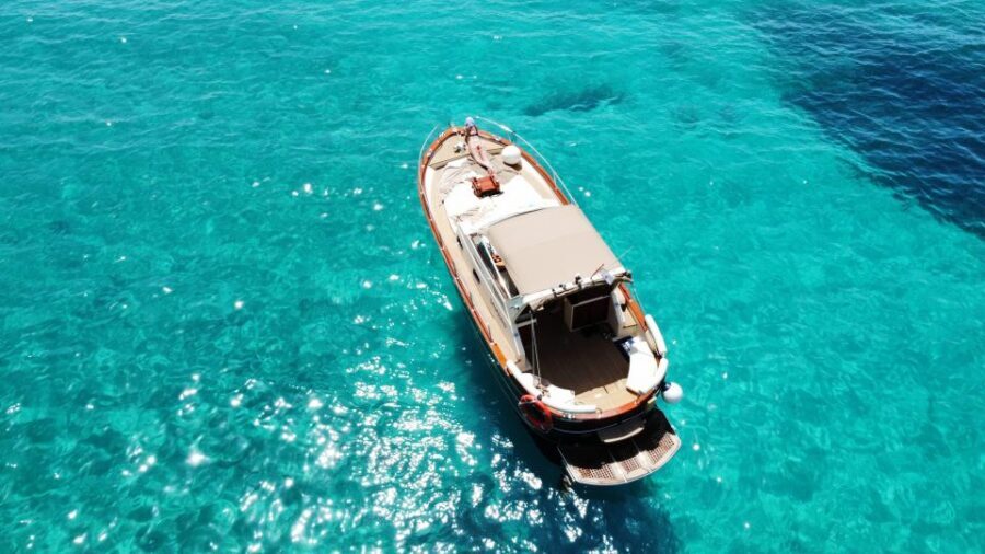 Luxury Private Boat Tour to Elaphiti Islands (4 hours) - The luxury private boat: modern comfort with real nautical character