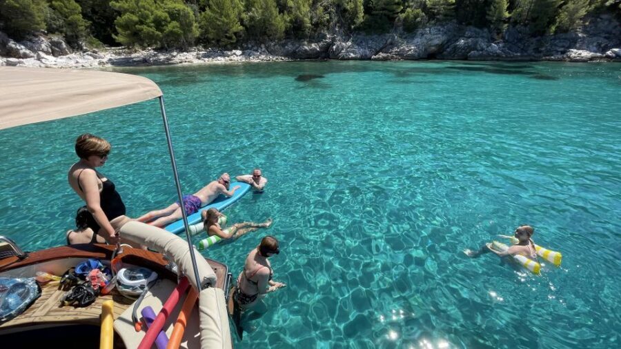 Luxury Private Boat Tour to Elaphiti Islands (4 hours) - The captain factor: local know-how that stays friendly