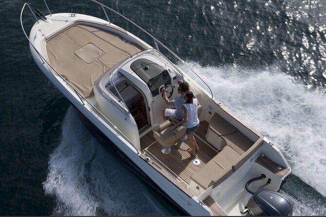 Luxury Private Speedboat Tour Islands & Blue Cave - What makes a private speedboat day different from the usual Dubrovnik routine